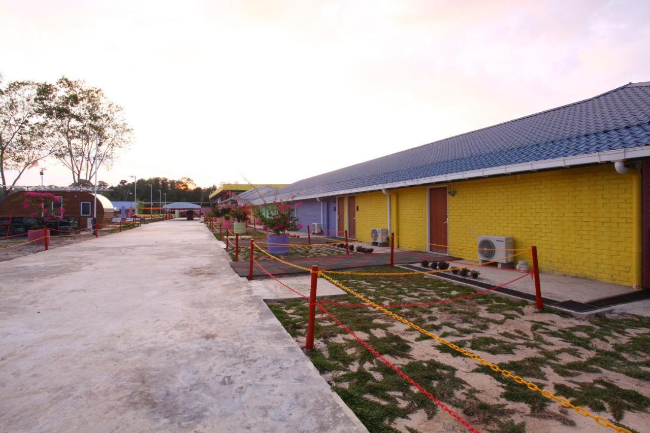 Oyo 89478 Lkh Motel Kota Kinabalu Exterior photo